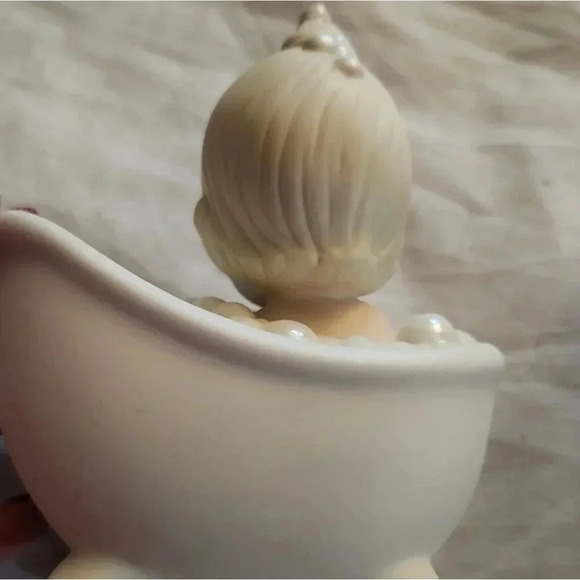 Precious Moments "He cleansed my soul" - Picture 2 of 13